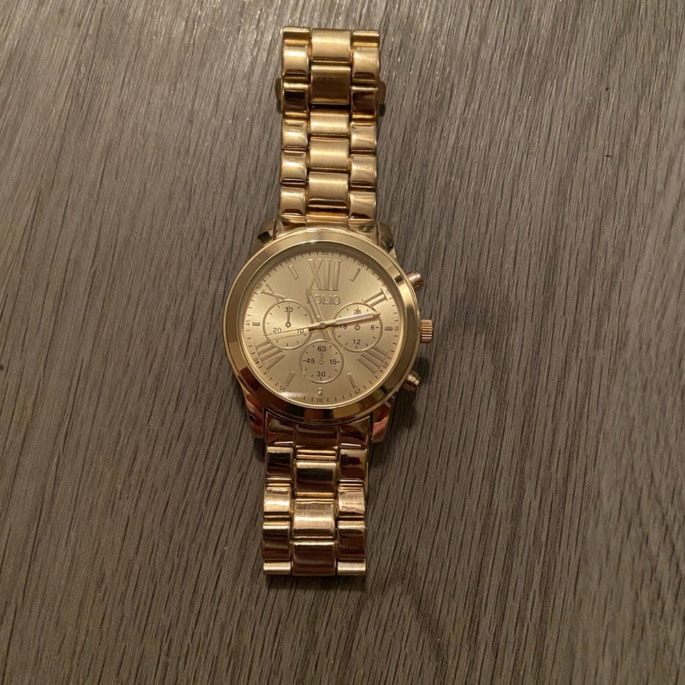Women’s Gold Folio Watch!